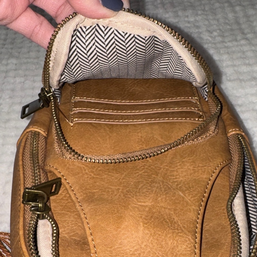 πβ¨ EUC Mini Backpack Sling Purse | Brown Faux Leather β¨π - Picture 6 of 9